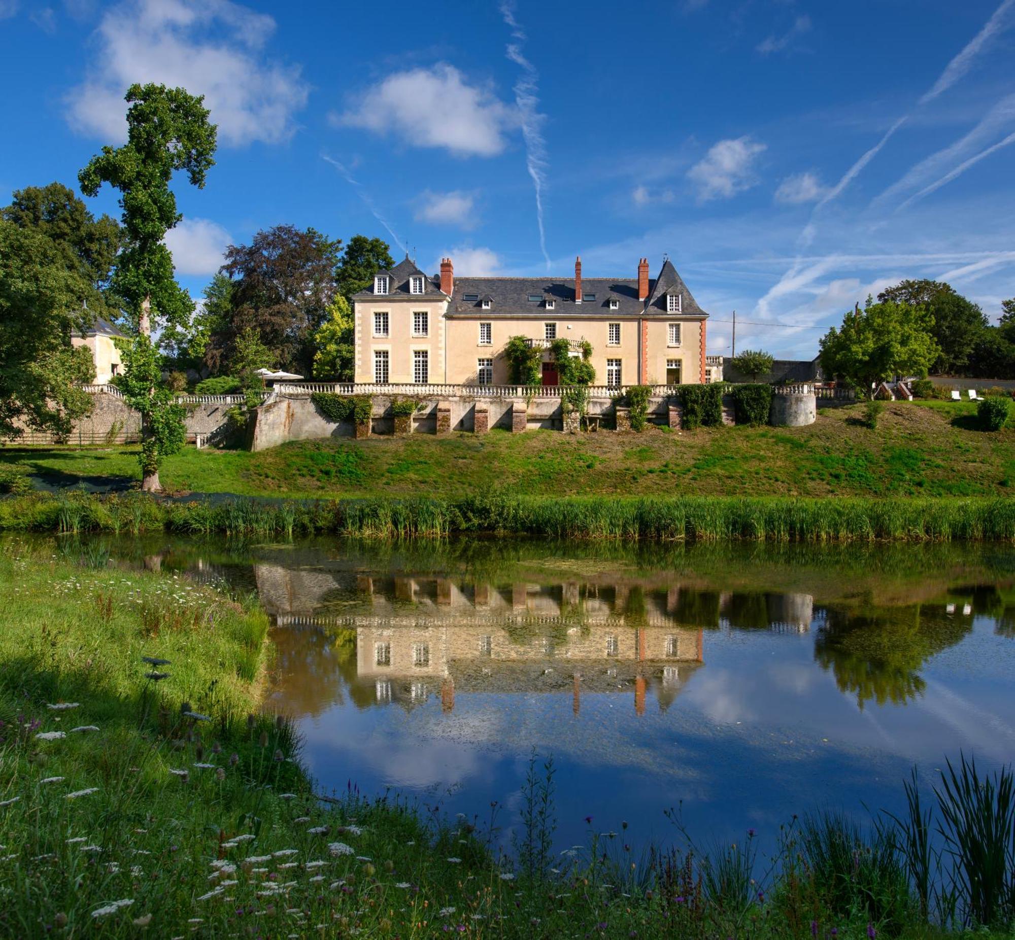 Chateau De La Huberdiere Nazelles-Negron Exterior photo