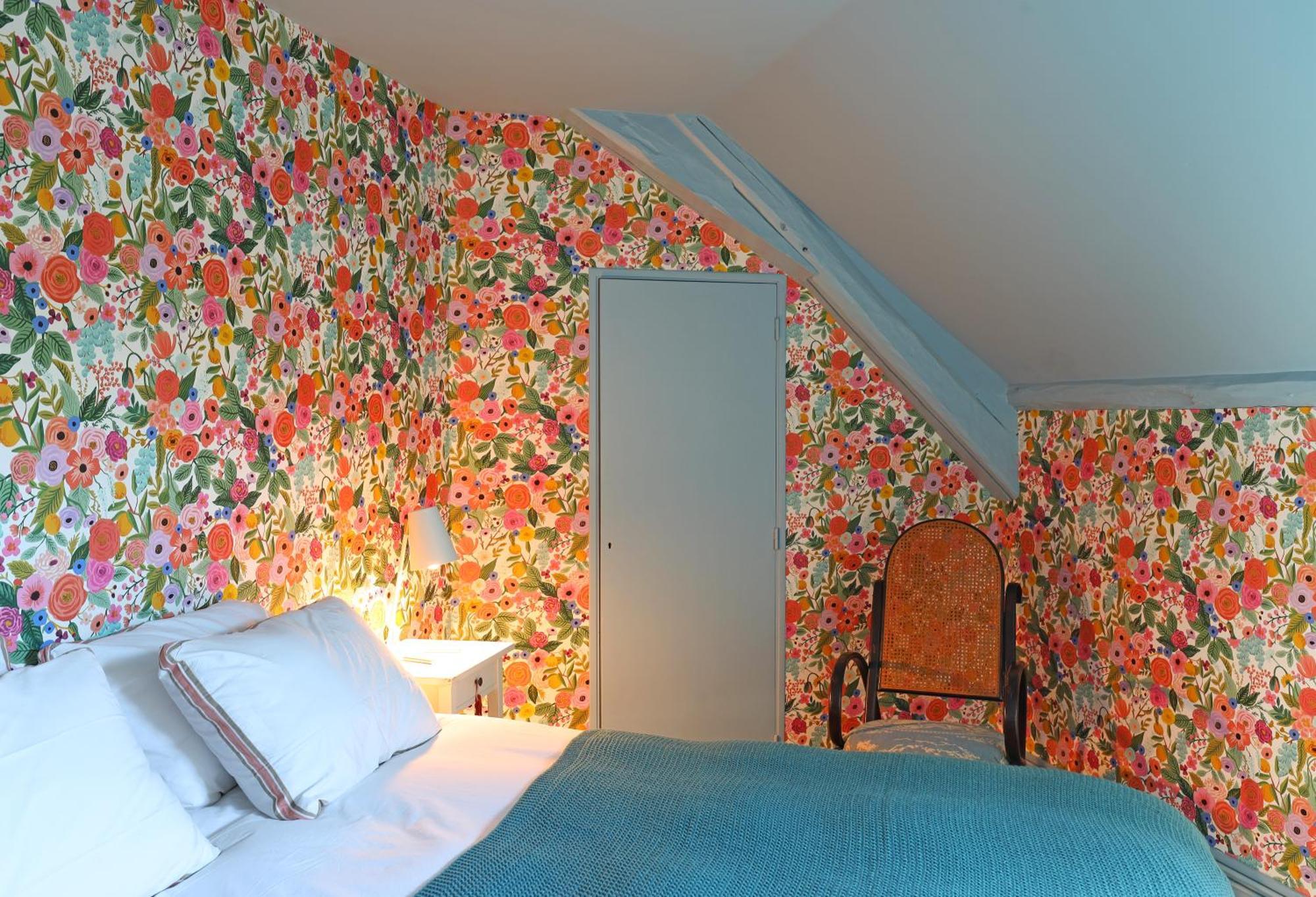 Chateau De La Huberdiere Nazelles-Negron Room photo